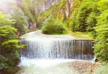 अमर परमात्मा का तत्वज्ञान और मोक्ष का मार्ग